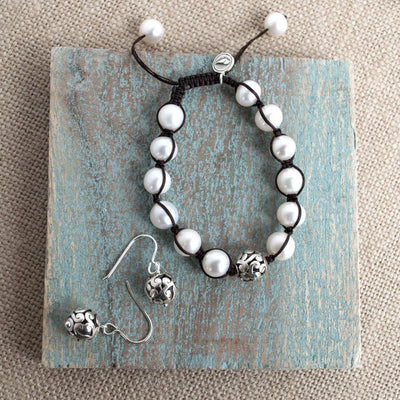 Pearls Go Casual Bracelet