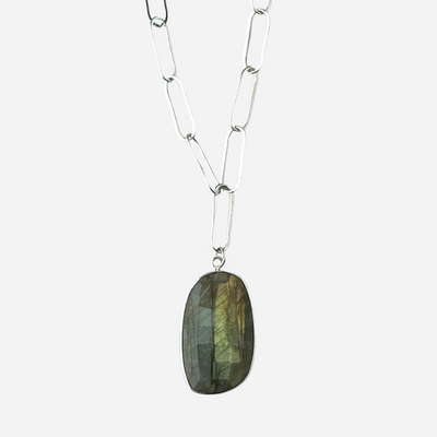 Grand Labradorite Necklace