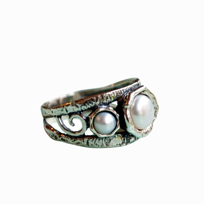 Pearls that Rock Ring