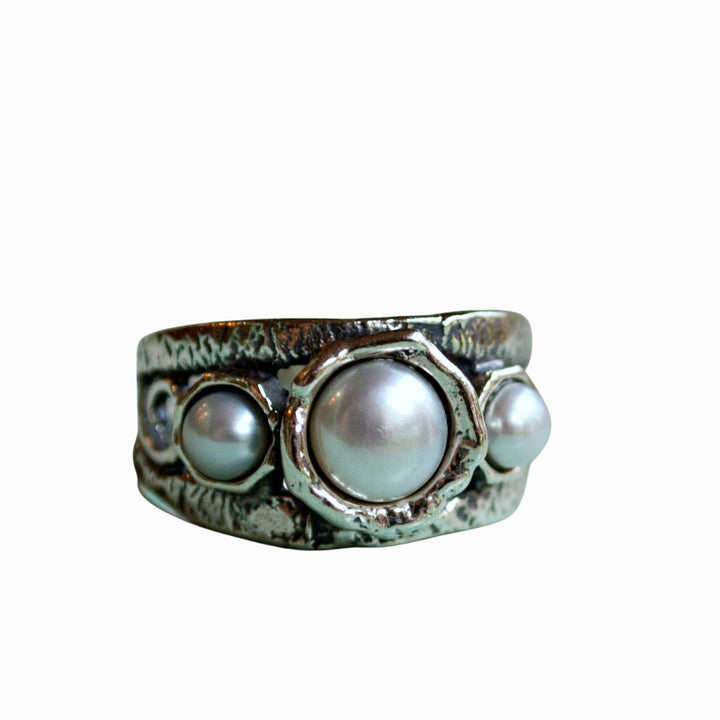 Pearls that Rock Ring